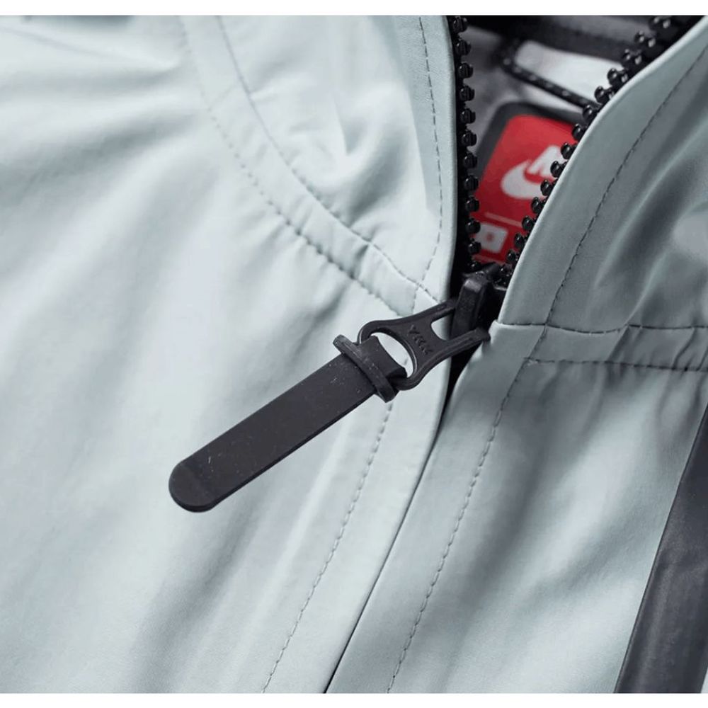 NEW Men's Large NIKE TECH Fleece Shield Jacket Coat Light Gray Grey 914082 019 - Picture 8 of 8